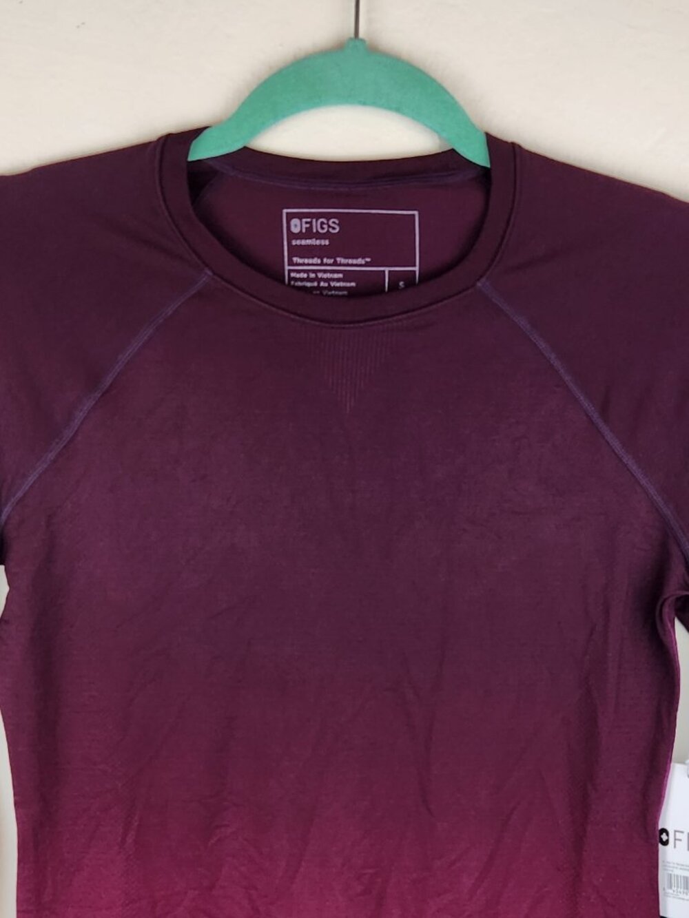 NWT FIGS Salta Seamless Longsleeve Underscrub Shirt Ombre Purple sz S - Picture 3 of 7